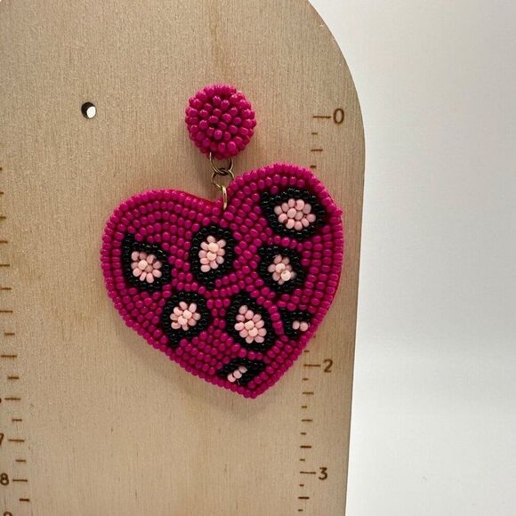 Pink Cheetah Heart Print Seed Bead Handmade Dangle Boutique Earrings New Beaded - Picture 2 of 8